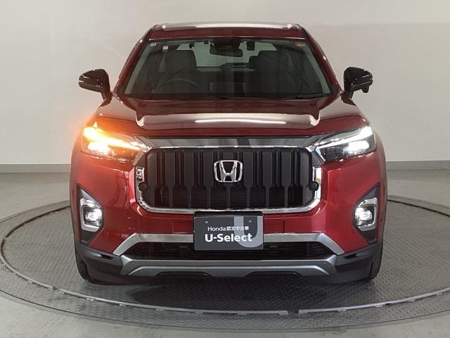 �k�d�c�w�b�h���C�g�𑕔����Ă��܂��B�k�d�c�w�b�h���C�g�͂ƂĂ����邭�A�J�̓����ԑ��s�����S�E���S�ł��B