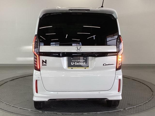 Ｎ－ＢＯＸカスタム Ｌスタイル＋ブラック　純正ナビ　フルセグ　リアカメラ　シティブレーキアクティブシステム　パワステ　シ－トヒ－タ－　ＡＢＳ　ナビ＆ＴＶ　オートエアコン　クルコン　横滑防止　ＬＥＤランプ　サイドエアバッグ　盗難防止装置（9枚目）