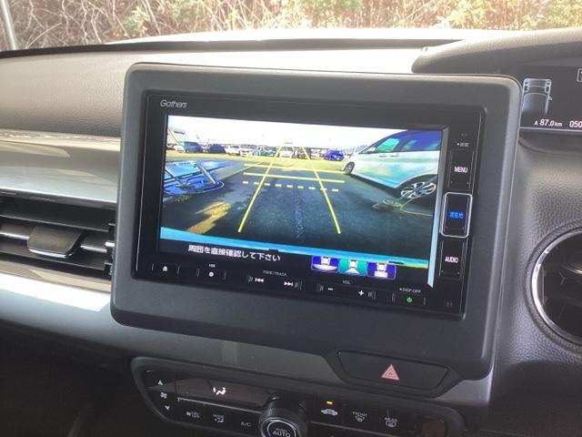 Ｎ－ＢＯＸカスタム Ｌスタイル＋ブラック　純正ナビ　フルセグ　リアカメラ　シティブレーキアクティブシステム　パワステ　シ－トヒ－タ－　ＡＢＳ　ナビ＆ＴＶ　オートエアコン　クルコン　横滑防止　ＬＥＤランプ　サイドエアバッグ　盗難防止装置（12枚目）