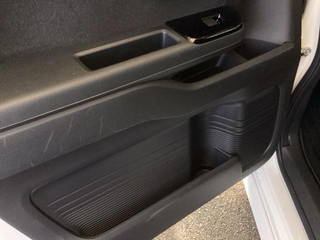 Ｎ－ＢＯＸカスタム Ｌスタイル＋ブラック　純正ナビ　フルセグ　リアカメラ　シティブレーキアクティブシステム　パワステ　シ－トヒ－タ－　ＡＢＳ　ナビ＆ＴＶ　オートエアコン　クルコン　横滑防止　ＬＥＤランプ　サイドエアバッグ　盗難防止装置（38枚目）