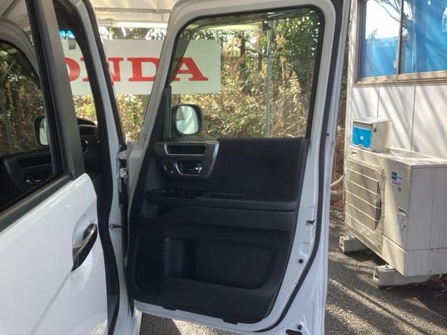 Ｎ－ＢＯＸカスタム Ｌスタイル＋ブラック　純正ナビ　フルセグ　リアカメラ　シティブレーキアクティブシステム　パワステ　シ－トヒ－タ－　ＡＢＳ　ナビ＆ＴＶ　オートエアコン　クルコン　横滑防止　ＬＥＤランプ　サイドエアバッグ　盗難防止装置（46枚目）