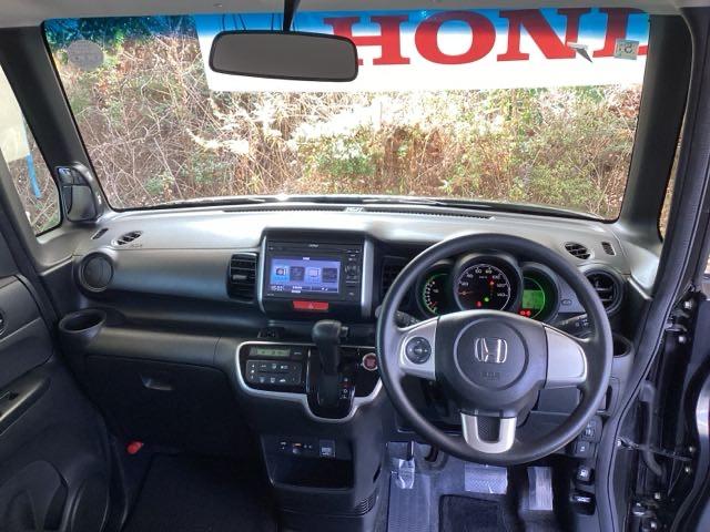 Ｎ－ＢＯＸ Ｇ・Ｌパッケージ　純正ディスプレイオーディオ　リアカメラ　記録簿付　ＡＢＳ付き　セキュリティー　スマートキ　エアバック付　ＷＳＲＳ　キーフリ　バックカメラ付き　１セグＴＶ　パワーウィンド　ＡＣ　フロントベンチシート（2枚目）