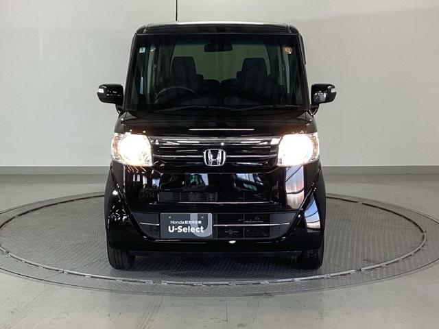 Ｎ－ＢＯＸ Ｇ・Ｌパッケージ　純正ディスプレイオーディオ　リアカメラ　記録簿付　ＡＢＳ付き　セキュリティー　スマートキ　エアバック付　ＷＳＲＳ　キーフリ　バックカメラ付き　１セグＴＶ　パワーウィンド　ＡＣ　フロントベンチシート（6枚目）