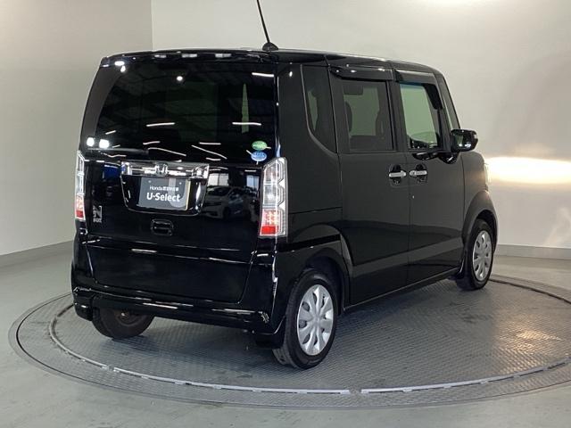 Ｎ－ＢＯＸ Ｇ・Ｌパッケージ　純正ディスプレイオーディオ　リアカメラ　記録簿付　ＡＢＳ付き　セキュリティー　スマートキ　エアバック付　ＷＳＲＳ　キーフリ　バックカメラ付き　１セグＴＶ　パワーウィンド　ＡＣ　フロントベンチシート（8枚目）