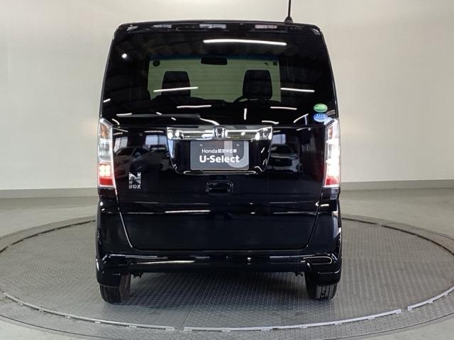 Ｎ－ＢＯＸ Ｇ・Ｌパッケージ　純正ディスプレイオーディオ　リアカメラ　記録簿付　ＡＢＳ付き　セキュリティー　スマートキ　エアバック付　ＷＳＲＳ　キーフリ　バックカメラ付き　１セグＴＶ　パワーウィンド　ＡＣ　フロントベンチシート（9枚目）