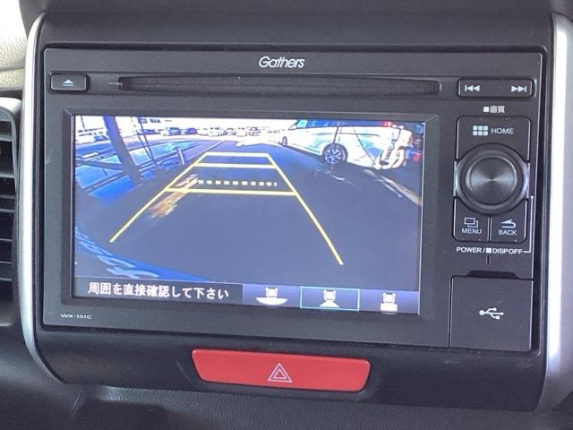 Ｎ－ＢＯＸ Ｇ・Ｌパッケージ　純正ディスプレイオーディオ　リアカメラ　記録簿付　ＡＢＳ付き　セキュリティー　スマートキ　エアバック付　ＷＳＲＳ　キーフリ　バックカメラ付き　１セグＴＶ　パワーウィンド　ＡＣ　フロントベンチシート（12枚目）