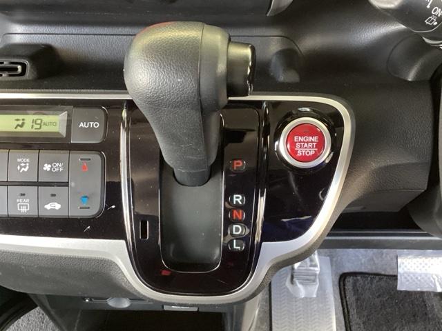 Ｎ－ＢＯＸ Ｇ・Ｌパッケージ　純正ディスプレイオーディオ　リアカメラ　記録簿付　ＡＢＳ付き　セキュリティー　スマートキ　エアバック付　ＷＳＲＳ　キーフリ　バックカメラ付き　１セグＴＶ　パワーウィンド　ＡＣ　フロントベンチシート（36枚目）