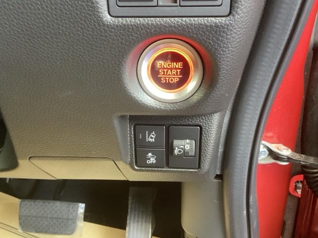 N-BOXカスタム L 純正ナビ フルセグ 2トーンカラー シートヒーター付き 助手席エアバック Bカメ ナビ・TV LED エアバッグ パワーウインドウ Aライト クルコン エアコン スマートキーPスタート USB VSA(17枚目)