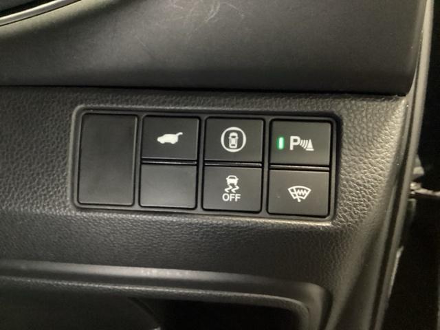 ヴェゼル e:HEVZ HondaCONNECT対応純正メモリーナビ Sヒータ 地デジフルセグTV 電動テールゲート サイドエアバッグ 後カメラ 前後障害物センサー 横滑防止装置 エアコン LEDヘットライト パワステ(17枚目)