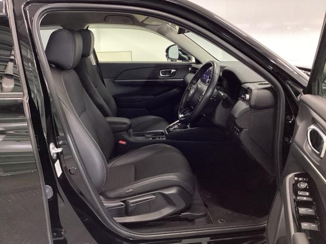 ヴェゼル e:HEVZ HondaCONNECT対応純正メモリーナビ Sヒータ 地デジフルセグTV 電動テールゲート サイドエアバッグ 後カメラ 前後障害物センサー 横滑防止装置 エアコン LEDヘットライト パワステ(18枚目)