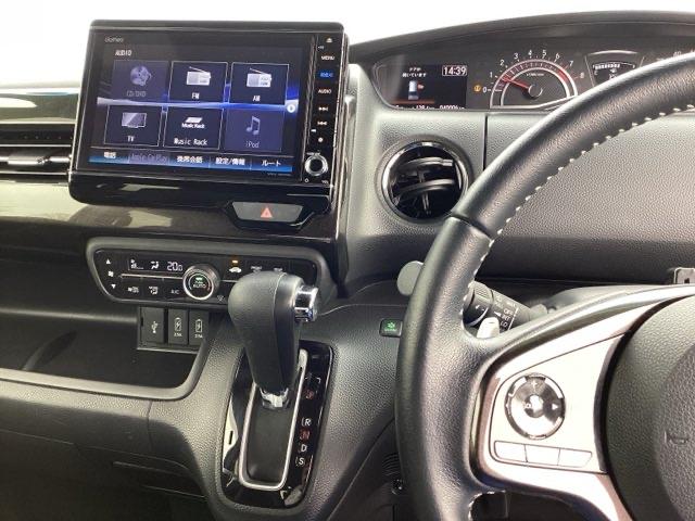 Ｎ－ＢＯＸカスタム Ｇ・Ｌターボホンダセンシング　ホンダ純正メモリーナビ　ベンチ　横滑り防止システム　整備点検記録簿　地デジフルセグ　ＴＶナビ　Ｗエアバック　サイドエアバック　エアロ　ターボ車　セキュリティアラーム　ＥＴＣ付　ＤＶＤ　ＬＥＤライト（3枚目）