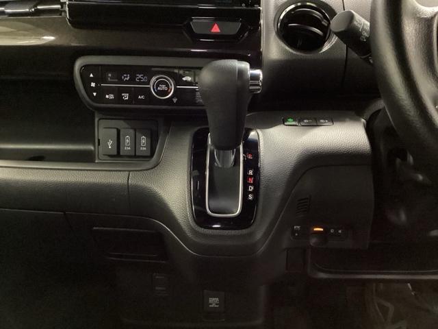 Ｎ－ＢＯＸカスタム Ｇ・Ｌターボホンダセンシング　ホンダ純正メモリーナビ　ベンチ　横滑り防止システム　整備点検記録簿　地デジフルセグ　ＴＶナビ　Ｗエアバック　サイドエアバック　エアロ　ターボ車　セキュリティアラーム　ＥＴＣ付　ＤＶＤ　ＬＥＤライト（14枚目）