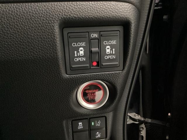 Ｎ－ＢＯＸカスタム Ｇ・Ｌターボホンダセンシング　ホンダ純正メモリーナビ　ベンチ　横滑り防止システム　整備点検記録簿　地デジフルセグ　ＴＶナビ　Ｗエアバック　サイドエアバック　エアロ　ターボ車　セキュリティアラーム　ＥＴＣ付　ＤＶＤ　ＬＥＤライト（17枚目）