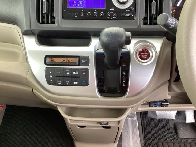 N-WGN G・Lパッケージ 純正CDコンポ オートエアコン ETC 横滑防止 盗難防止 エコアイドル AAC スマートキー キーレスエントリー USB ABS エアバック パワーウィンドウ パワーステアリング Wエアバッグ(12枚目)