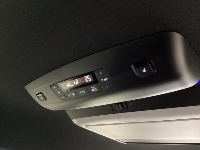 ���A�ȃG�A�R���́A�㕔���Ȃ̉��K�������コ���܂��B�G�A�R�����x�����́A�����炩��\�ł��B��Ȃɂ��V�[�g�q�[�^�[�����Ă���܂��B