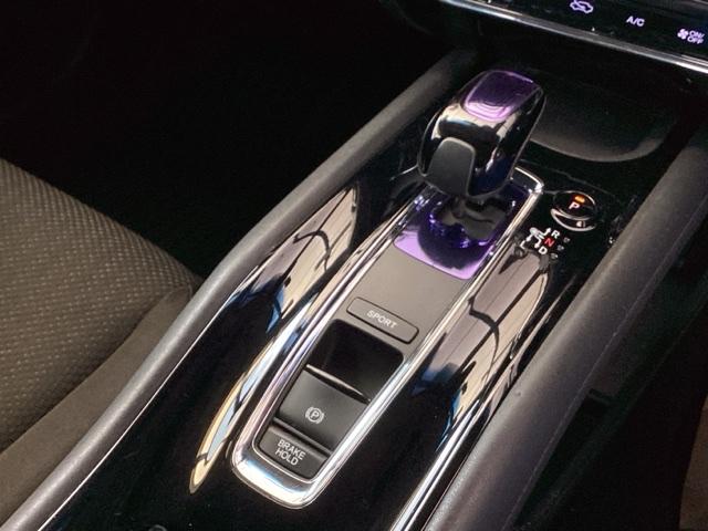 �ǂ̃|�W�V�����ɂ������A�N�V�����ő���ł���t���A�V�t�g�ɁA�p�[�L���O�u���[�L�́A�d�q����p�[�L���O�u���[�L�ł��B