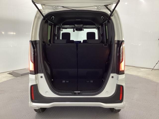 Ｎ－ＢＯＸカスタム ベースグレード　ＨｏｎｄａＣＯＮＮＥＣＴ対応純正メモリーナビ　ドラレコ　衝突軽減Ｂ　ハイビームアシスト　ＵＳＢ　フルセグテレビ　ＩＳＴＯＰ　ＬＥＤライト　Ｂカメラ　オートエアコン　ベンチＳ　前席シートヒーター　Ｓキー（23枚目）