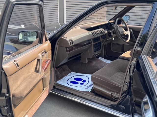 グロリア ベンコラ 車高調 ピロアッパー 17インチアルミホイール フロントリップ マッドガード ノーマルから仕上げ! 全面塗装色替え!(25枚目)