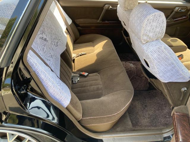 グロリア ベンコラ 車高調 ピロアッパー 17インチアルミホイール フロントリップ マッドガード ノーマルから仕上げ! 全面塗装色替え!(33枚目)