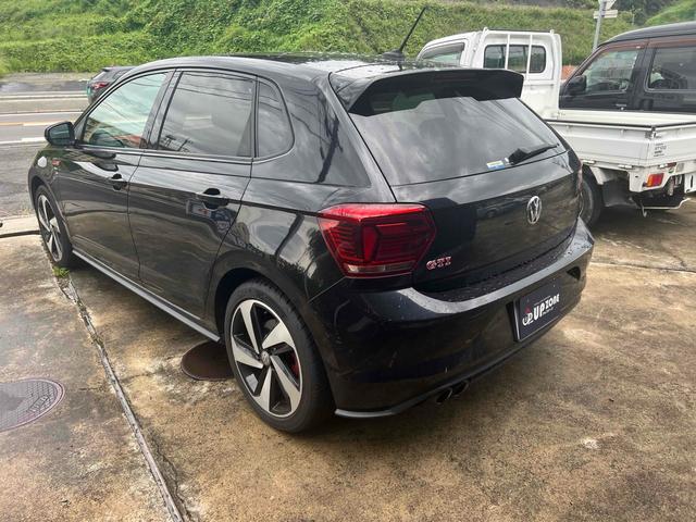 ポロＧＴＩ ベースグレード　バックカメラ　ナビ　ＴＶ　クリアランスソナー　オートクルーズコントロール　衝突被害軽減システム　アルミホイール　ＬＥＤヘッドランプ　キーレスエントリー　アイドリングストップ　電動格納ミラー　ＡＴ（7枚目）