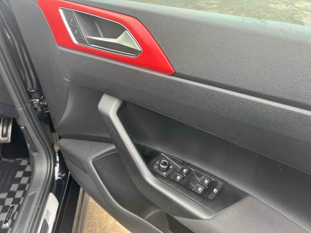 ポロＧＴＩ ベースグレード　バックカメラ　ナビ　ＴＶ　クリアランスソナー　オートクルーズコントロール　衝突被害軽減システム　アルミホイール　ＬＥＤヘッドランプ　キーレスエントリー　アイドリングストップ　電動格納ミラー　ＡＴ（15枚目）