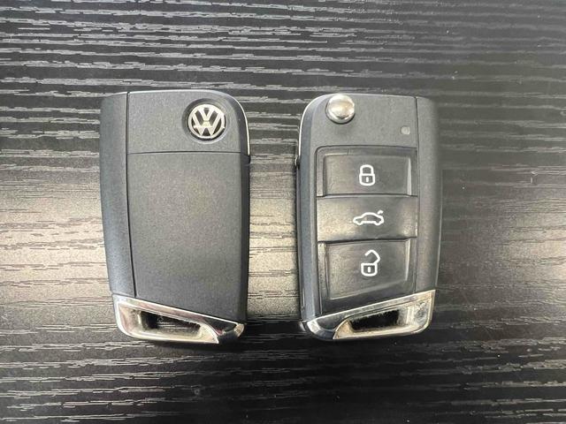 ポロＧＴＩ ベースグレード　バックカメラ　ナビ　ＴＶ　クリアランスソナー　オートクルーズコントロール　衝突被害軽減システム　アルミホイール　ＬＥＤヘッドランプ　キーレスエントリー　アイドリングストップ　電動格納ミラー　ＡＴ（26枚目）