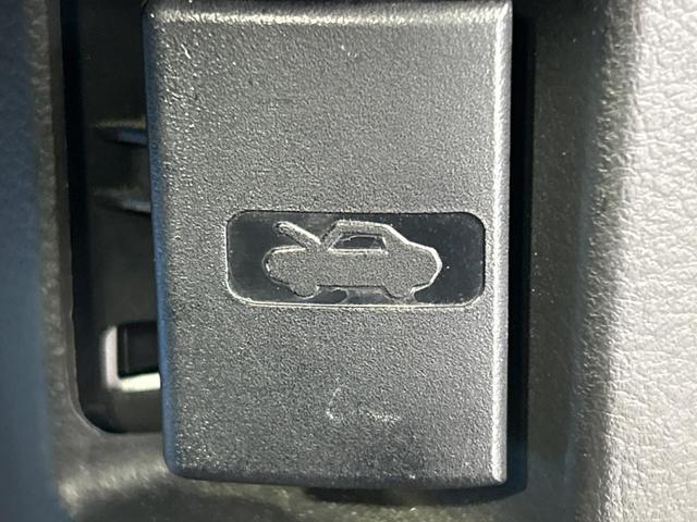 Ｆ　禁煙車　ドライブレコーダー　Ｂｌｕｅｔｏｏｔｈ　リモコンキー　１４インチアルミホイール　エアコン　横滑り防止装置　ドアバイザー　プライバシーガラス(33枚目)