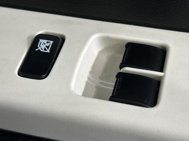 Ｆ　禁煙車　ドライブレコーダー　Ｂｌｕｅｔｏｏｔｈ　リモコンキー　１４インチアルミホイール　エアコン　横滑り防止装置　ドアバイザー　プライバシーガラス(35枚目)