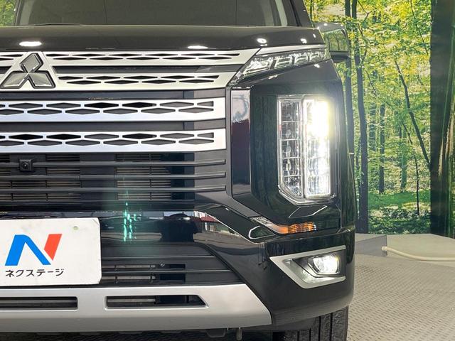 デリカＤ：５ Ｐ　禁煙車　４ＷＤ　純正１１インチナビ　全周囲カメラ　両側電動スライドドア　衝突軽減システム　レーダークルーズ　ＥＴＣ　Ｂｌｕｅｔｏｏｔｈ　　ドラレコ　パワーバックドア　ＬＥＤライト　パワーシート（14枚目）