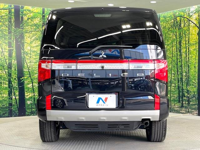 デリカＤ：５ Ｐ　禁煙車　４ＷＤ　純正１１インチナビ　全周囲カメラ　両側電動スライドドア　衝突軽減システム　レーダークルーズ　ＥＴＣ　Ｂｌｕｅｔｏｏｔｈ　　ドラレコ　パワーバックドア　ＬＥＤライト　パワーシート（17枚目）