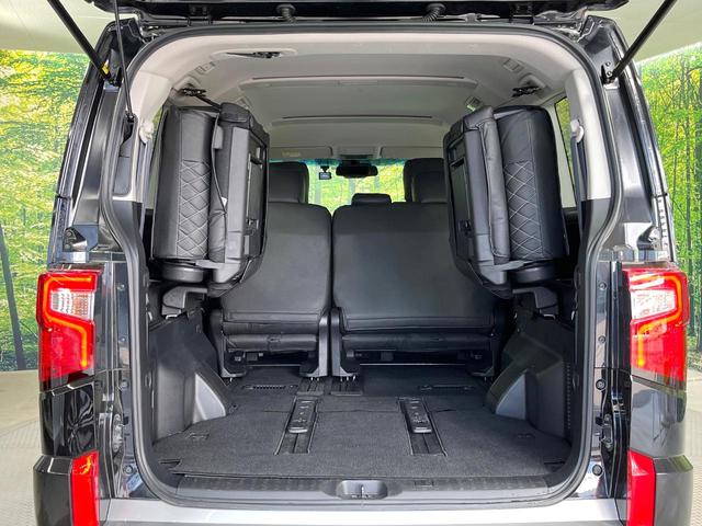 デリカＤ：５ Ｐ　禁煙車　４ＷＤ　純正１１インチナビ　全周囲カメラ　両側電動スライドドア　衝突軽減システム　レーダークルーズ　ＥＴＣ　Ｂｌｕｅｔｏｏｔｈ　　ドラレコ　パワーバックドア　ＬＥＤライト　パワーシート（67枚目）