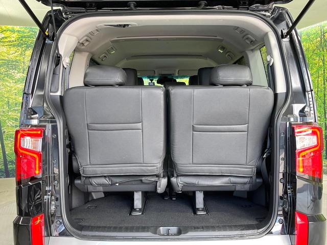 デリカＤ：５ Ｐ　禁煙車　４ＷＤ　純正１１インチナビ　全周囲カメラ　両側電動スライドドア　衝突軽減システム　レーダークルーズ　ＥＴＣ　Ｂｌｕｅｔｏｏｔｈ　　ドラレコ　パワーバックドア　ＬＥＤライト　パワーシート（68枚目）
