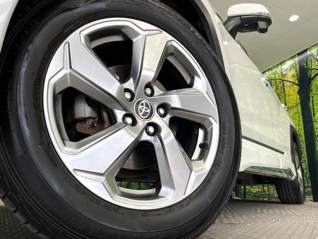 ＲＡＶ４ Ｇ　４ＷＤ　フルエアロ　禁煙車　純正９インチＳＤナビ　バックカメラ　衝突被害軽減システム　レーダークルーズ　電動リアゲート　パワーシート　ドラレコ　ＥＴＣ　コーナーセンサー　スマートキー（13枚目）