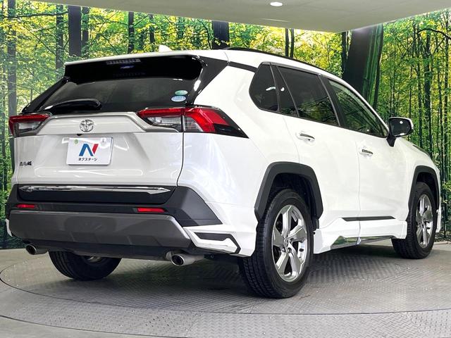 ＲＡＶ４ Ｇ　４ＷＤ　フルエアロ　禁煙車　純正９インチＳＤナビ　バックカメラ　衝突被害軽減システム　レーダークルーズ　電動リアゲート　パワーシート　ドラレコ　ＥＴＣ　コーナーセンサー　スマートキー（17枚目）