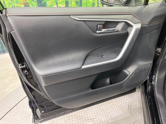 ＲＡＶ４ アドベンチャー　純正ＳＤナビ　バックカメラ　衝突被害軽減装置　デジタルミラー　レーダークルーズ　禁煙車　パワーシート　ドラレコ　スマートキー　ＬＥＤヘッド　ビルトインＥＴＣ　オートハイビーム　車線逸脱警報（49枚目）
