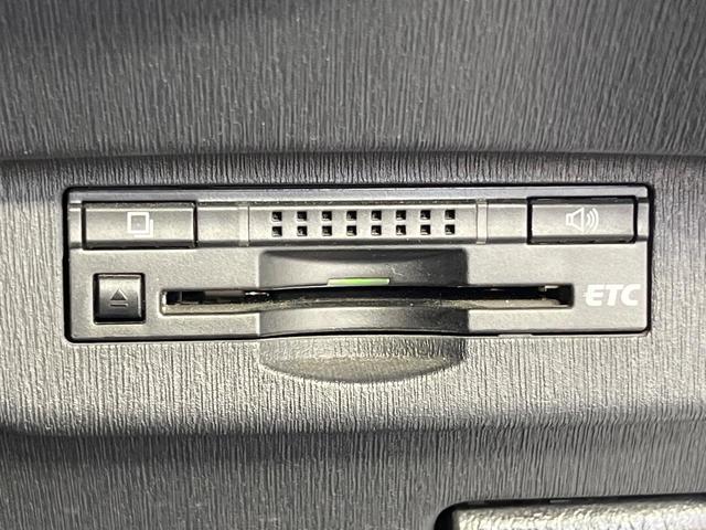 プリウス Ｇ　純正ＳＤナビ　バックカメラ　禁煙車　パワーシート　スマートキー　ＨＩＤヘッド　ビルトインＥＴＣ　クルコン　オートライト　オートエアコン　純正１５インチアルミ　Ｂｌｕｅｔｏｏｔｈ　ＣＤ　フルセグ（6枚目）
