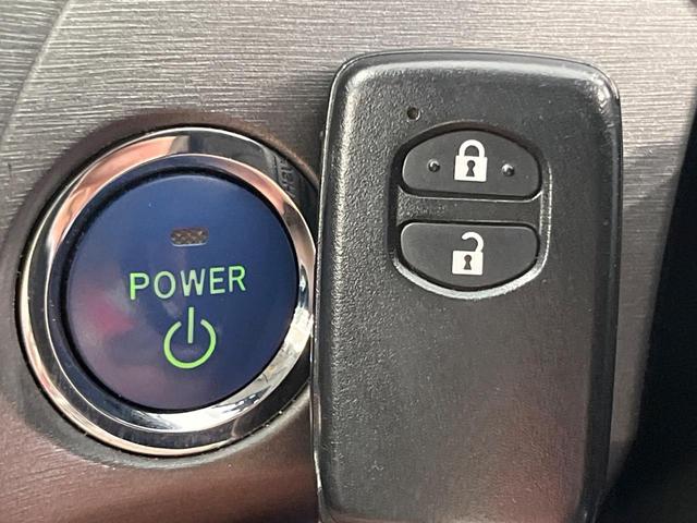 プリウス Ｇ　純正ＳＤナビ　バックカメラ　禁煙車　パワーシート　スマートキー　ＨＩＤヘッド　ビルトインＥＴＣ　クルコン　オートライト　オートエアコン　純正１５インチアルミ　Ｂｌｕｅｔｏｏｔｈ　ＣＤ　フルセグ（7枚目）