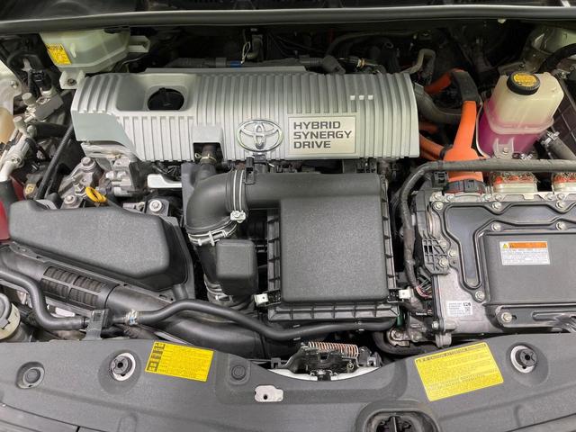 プリウス Ｇ　純正ＳＤナビ　バックカメラ　禁煙車　パワーシート　スマートキー　ＨＩＤヘッド　ビルトインＥＴＣ　クルコン　オートライト　オートエアコン　純正１５インチアルミ　Ｂｌｕｅｔｏｏｔｈ　ＣＤ　フルセグ（18枚目）