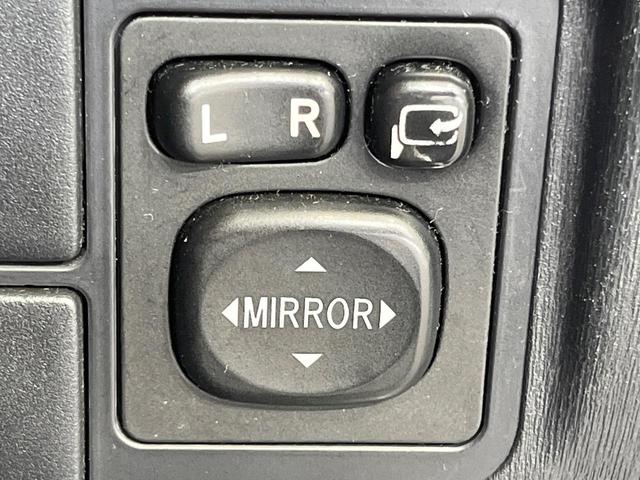 プリウス Ｇ　純正ＳＤナビ　バックカメラ　禁煙車　パワーシート　スマートキー　ＨＩＤヘッド　ビルトインＥＴＣ　クルコン　オートライト　オートエアコン　純正１５インチアルミ　Ｂｌｕｅｔｏｏｔｈ　ＣＤ　フルセグ（22枚目）