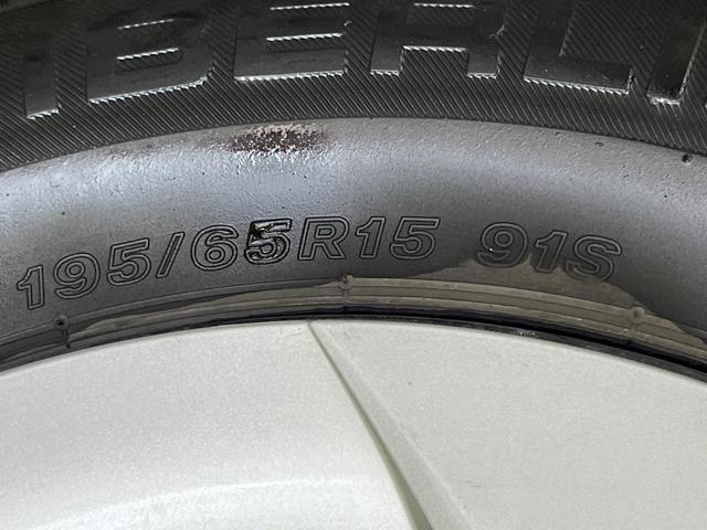 プリウス Ｇ　純正ＳＤナビ　バックカメラ　禁煙車　パワーシート　スマートキー　ＨＩＤヘッド　ビルトインＥＴＣ　クルコン　オートライト　オートエアコン　純正１５インチアルミ　Ｂｌｕｅｔｏｏｔｈ　ＣＤ　フルセグ（52枚目）