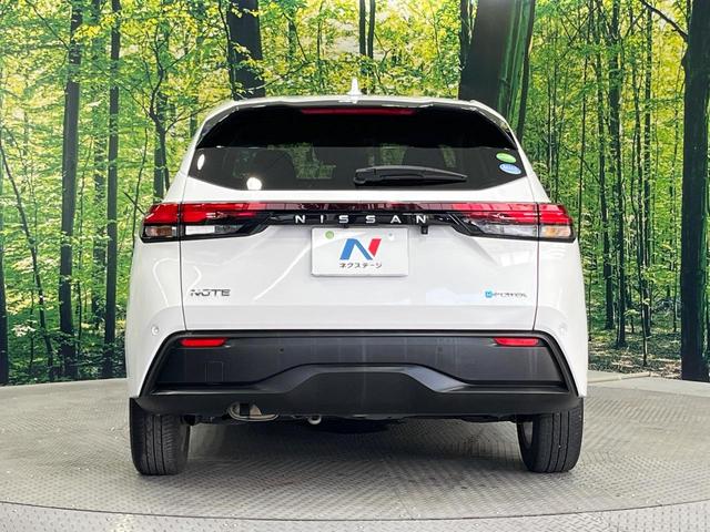 ノート Ｘ　純正９型ナビ　全周囲カメラ　衝突軽減装置　デジタルミラー　禁煙車　ドラレコ　コーナーセンサー　スマートキー　ＬＥＤヘッド　ビルトインＥＴＣ　オートライト　Ｂｌｕｅｔｏｏｔｈ　フルセグ　ＬＥＤフォグ（14枚目）