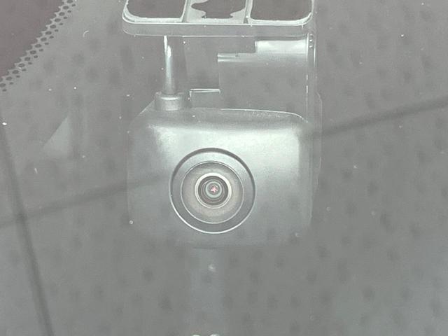 ノート Ｘ　純正９型ナビ　全周囲カメラ　衝突軽減装置　デジタルミラー　禁煙車　ドラレコ　コーナーセンサー　スマートキー　ＬＥＤヘッド　ビルトインＥＴＣ　オートライト　Ｂｌｕｅｔｏｏｔｈ　フルセグ　ＬＥＤフォグ（25枚目）