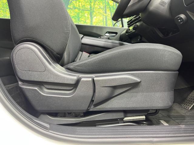 ノート Ｘ　純正９型ナビ　全周囲カメラ　衝突軽減装置　デジタルミラー　禁煙車　ドラレコ　コーナーセンサー　スマートキー　ＬＥＤヘッド　ビルトインＥＴＣ　オートライト　Ｂｌｕｅｔｏｏｔｈ　フルセグ　ＬＥＤフォグ（31枚目）