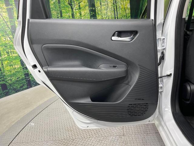 ノート Ｘ　純正９型ナビ　全周囲カメラ　衝突軽減装置　デジタルミラー　禁煙車　ドラレコ　コーナーセンサー　スマートキー　ＬＥＤヘッド　ビルトインＥＴＣ　オートライト　Ｂｌｕｅｔｏｏｔｈ　フルセグ　ＬＥＤフォグ（37枚目）
