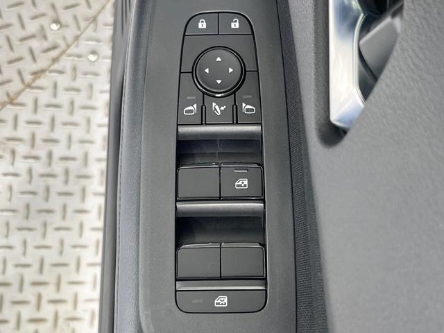 ノート Ｘ　純正９型ナビ　全周囲カメラ　衝突軽減装置　デジタルミラー　禁煙車　ドラレコ　コーナーセンサー　スマートキー　ＬＥＤヘッド　ビルトインＥＴＣ　オートライト　Ｂｌｕｅｔｏｏｔｈ　フルセグ　ＬＥＤフォグ（40枚目）