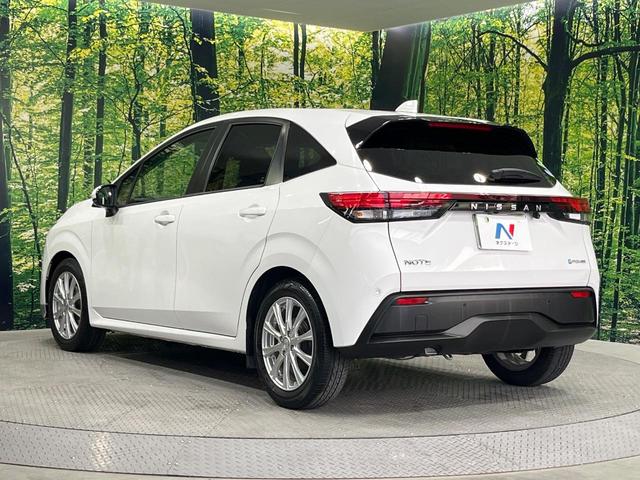 ノート Ｘ　純正９型ナビ　全周囲カメラ　衝突軽減装置　デジタルミラー　禁煙車　ドラレコ　コーナーセンサー　スマートキー　ＬＥＤヘッド　ビルトインＥＴＣ　オートライト　Ｂｌｕｅｔｏｏｔｈ　フルセグ　ＬＥＤフォグ（57枚目）