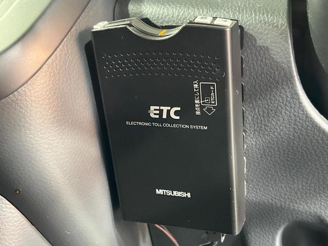 ＭＲワゴン Ｘ　ＳＤナビ　禁煙車　スマートキー　ＥＴＣ　オートエアコン　純正１４インチアルミ　Ｂｌｕｅｔｏｏｔｈ　ＣＤ　ＤＶＤ再生　フルセグＴＶ　電動格納ミラー　アイドリングストップ（5枚目）