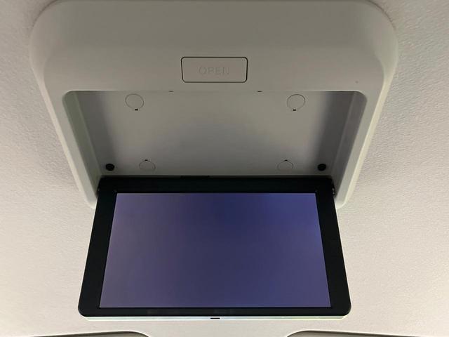 セレナ ハイウェイスター　ＶセレクションＩＩ　両側電動ドア　純正ＳＤナビ　後席モニター　衝突被害軽減システム　プロパイロット　禁煙車　ドラレコ　コーナーセンサー　スマートキー　ＬＥＤヘッド　ビルトインＥＴＣ　オートライト　オートエアコン（5枚目）