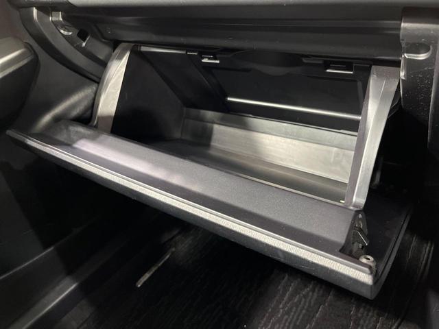 プリウスアルファ Ｓ　純正ＳＤナビ　バックカメラ　禁煙車　ドラレコ　コーナーセンサー　スマートキー　ビルトインＥＴＣ　オートライト　オートエアコン　Ｂｌｕｅｔｏｏｔｈ　ＣＤ　ＤＶＤ再生　フルセグ　ＬＥＤフォグ（36枚目）