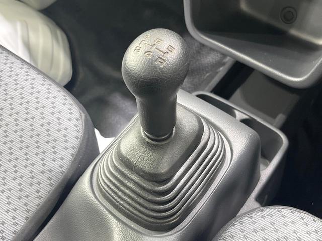 クリッパートラック ＤＸ　４ＷＤ　禁煙車　エアコン　衝突安全ボディ　パワーステアリング　トラクションコントロール（3枚目）